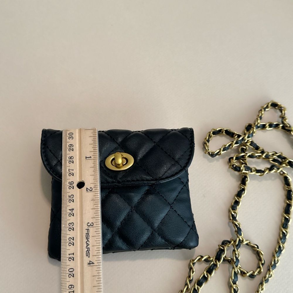Black Quilted Chain Bag W2 - Picture 3 of 5